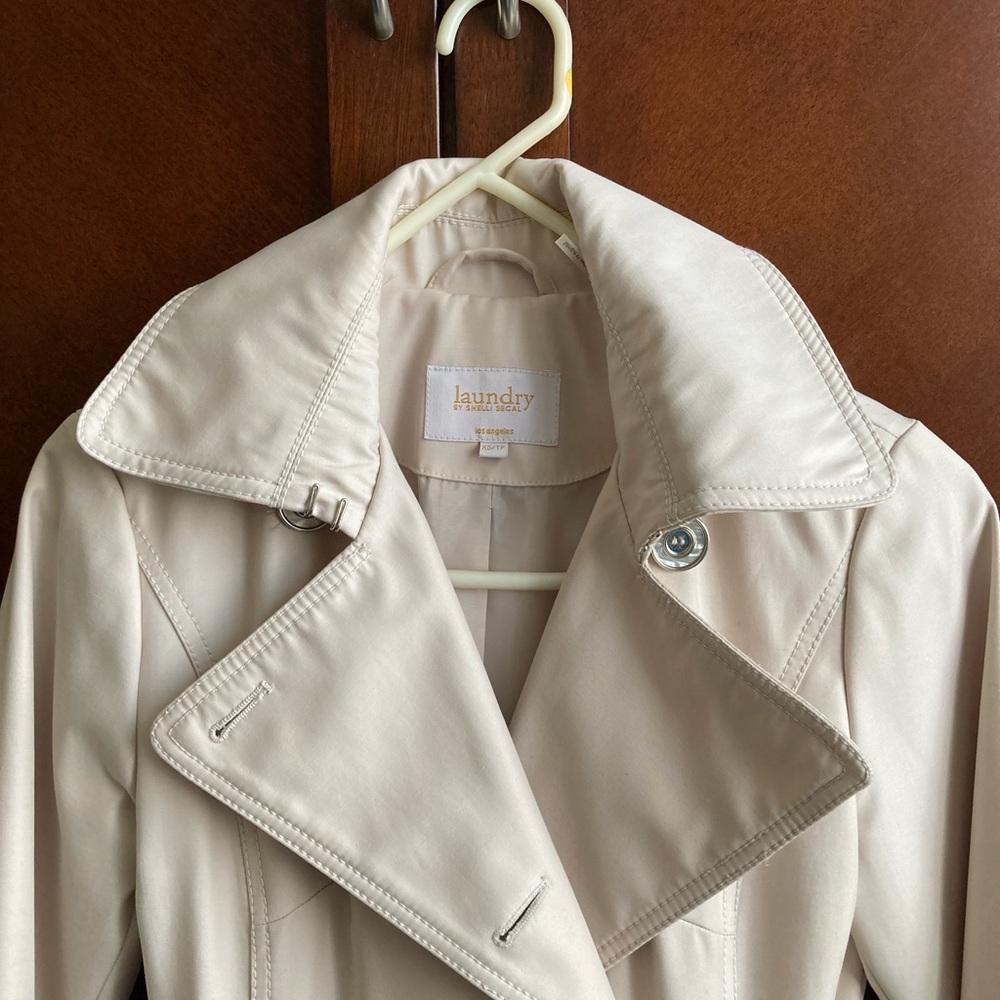 Trench coat